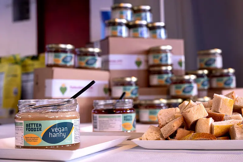 Vegan honey that convinces: Vegan Hanny