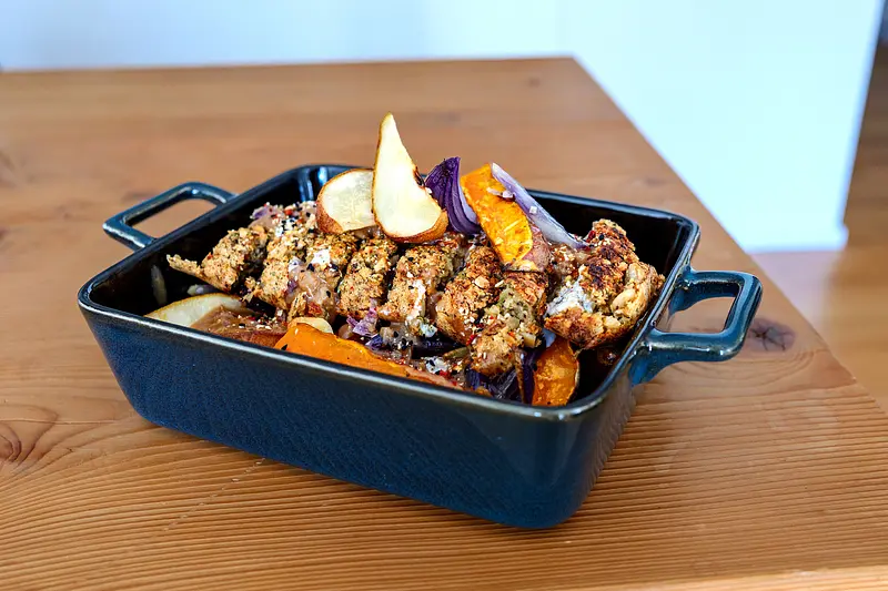 Vegan Easter roast with oven vegetables & creamy sauce