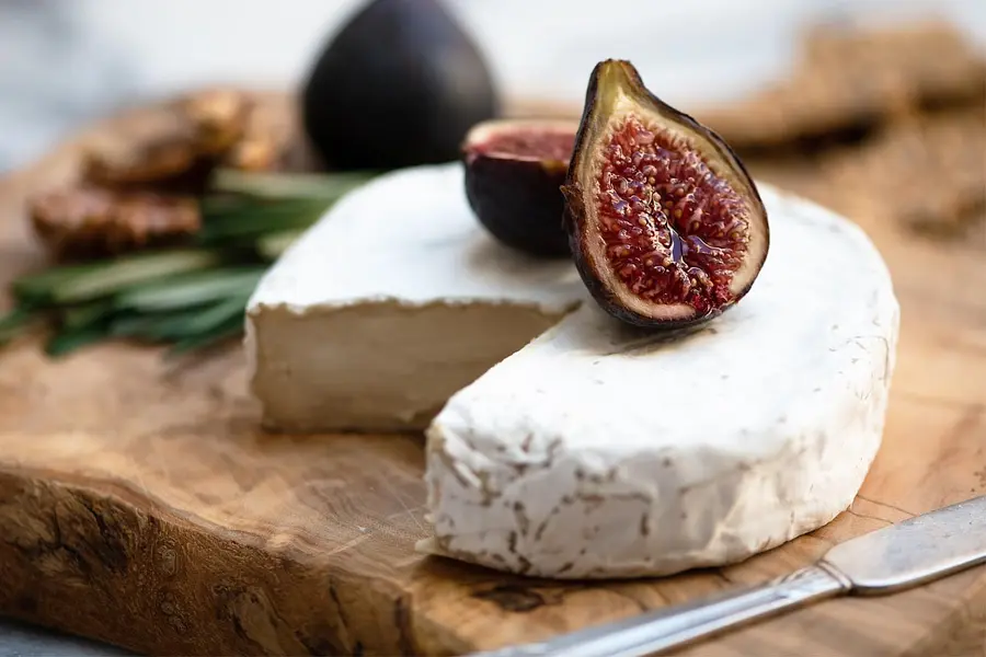 Petit Lorrain Vegan Alternative to Camembert Organic