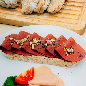 Vegan dried meat slices, 60 g